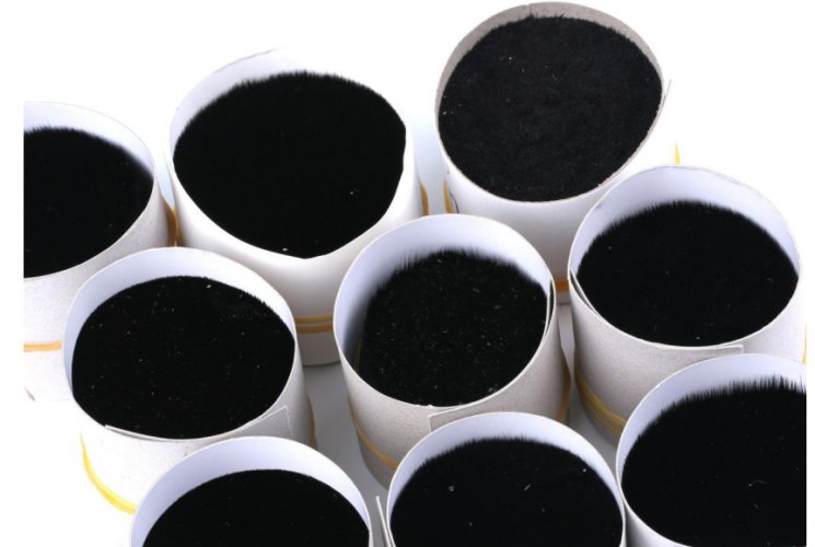 ¿Cuál es el material para la extensión de pestañas?